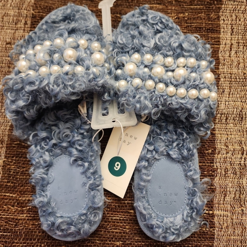 A New Day fuzzy slippers with pearls size 9,
